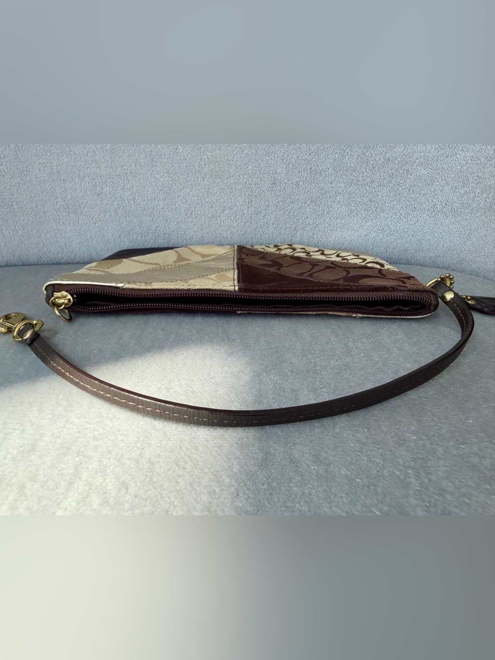 Vintage COACH Y2K Patchwork Leather & Suede Wristlet Brown Gold - Picture 6 of 16